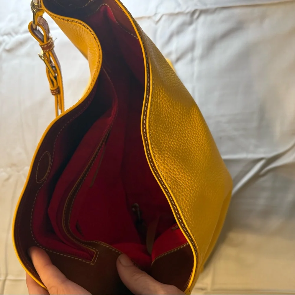 DOONEY & BOURKE EXTRA LARGE PEBBLE LEATHER COURTNEY SAC TOTE BAG